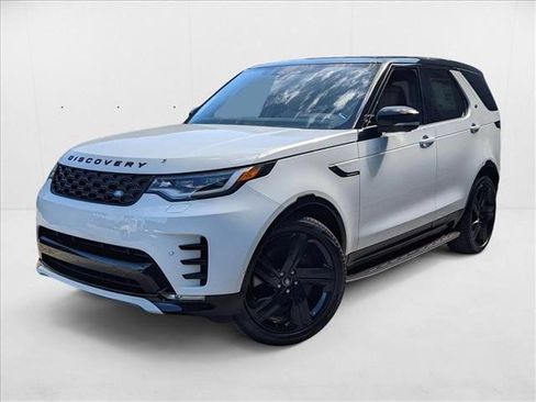 New 2025 Land Rover Discovery Dynamic SE image 1
