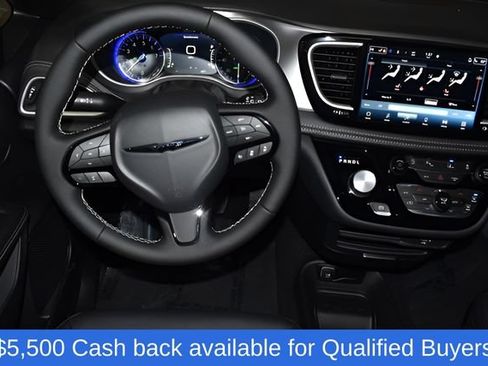 New 2026 Chrysler Pacifica Select w/ S Appearance Package FWD image 16