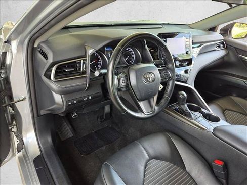 Used 2023 Toyota Camry SE FWD image 10