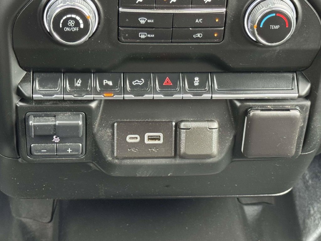 Used 2025 Chevrolet Silverado 2500 W/T w/ WT/CX Safety Package AWD/4WD image 9