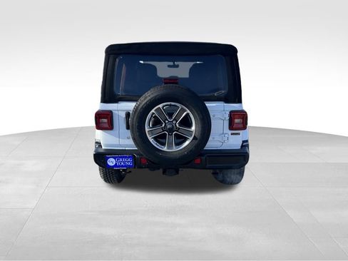 Used 2020 Jeep Wrangler Unlimited Sahara image 5