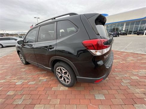 Used 2019 Subaru Forester Premium w/ Popular Package #1 image 8