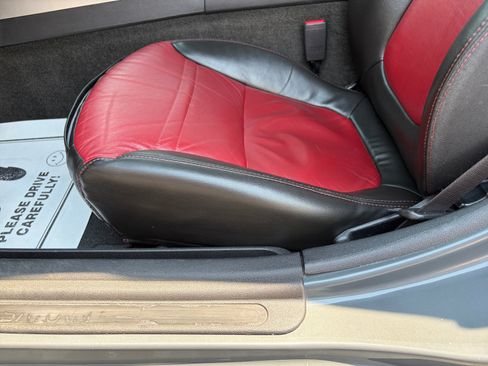 Used 2009 Saturn Sky Red Line RWD image 14