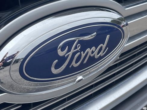 Used 2021 Ford F150 Limited image 4