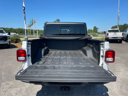 Used 2022 Jeep Gladiator Sport AWD/4WD image 22