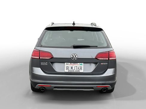Used 2019 Volkswagen Golf Alltrack SE AWD/4WD image 4