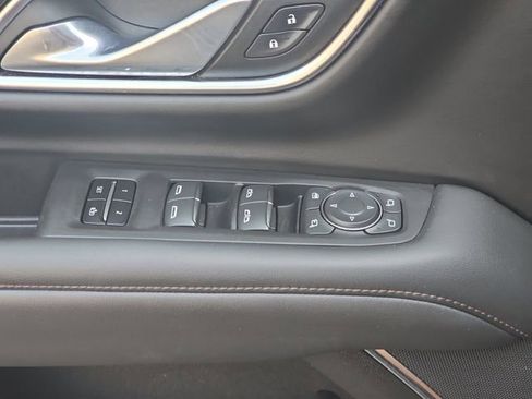 Used 2023 Chevrolet Suburban High Country w/ Premium Package 2 image 32