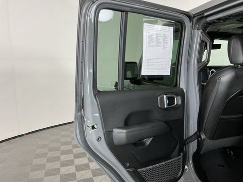 Used 2021 Jeep Wrangler Unlimited Sahara AWD/4WD image 26
