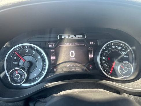 Used 2022 RAM 1500 Laramie AWD/4WD image 15