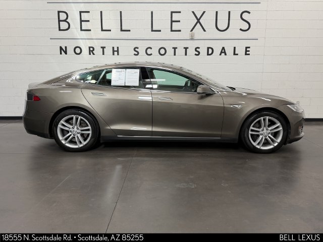 Used 2015 Tesla Model S 85 RWD image 2