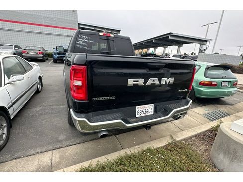 Used 2025 RAM 1500 Big Horn AWD/4WD image 4