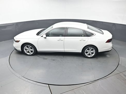 Used 2023 Honda Accord LX image 37