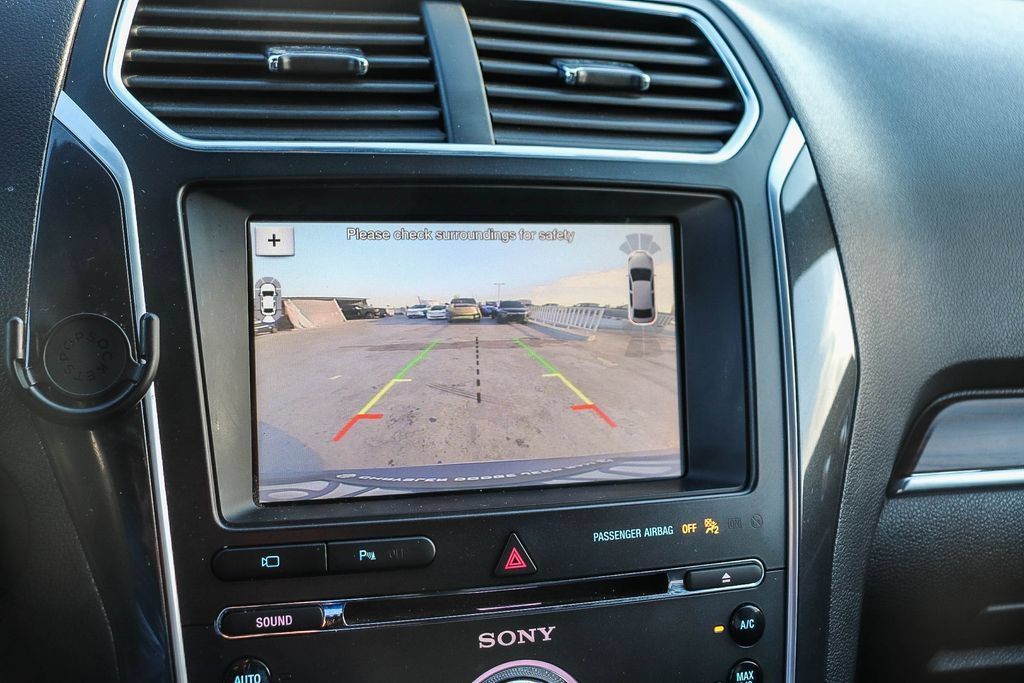 Used 2017 Ford Explorer Limited FWD image 27