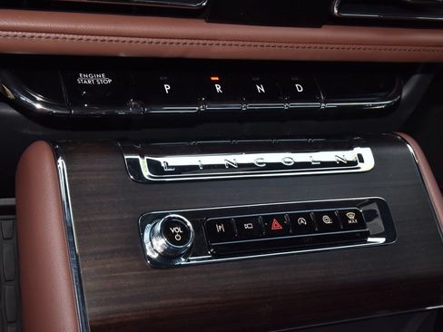 New 2026 Lincoln Aviator Reserve AWD/4WD image 30