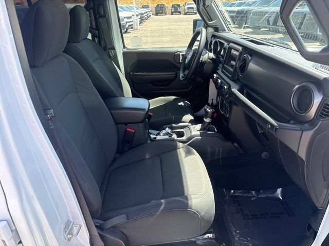 Certified 2022 Jeep Wrangler Unlimited Sport AWD/4WD image 23