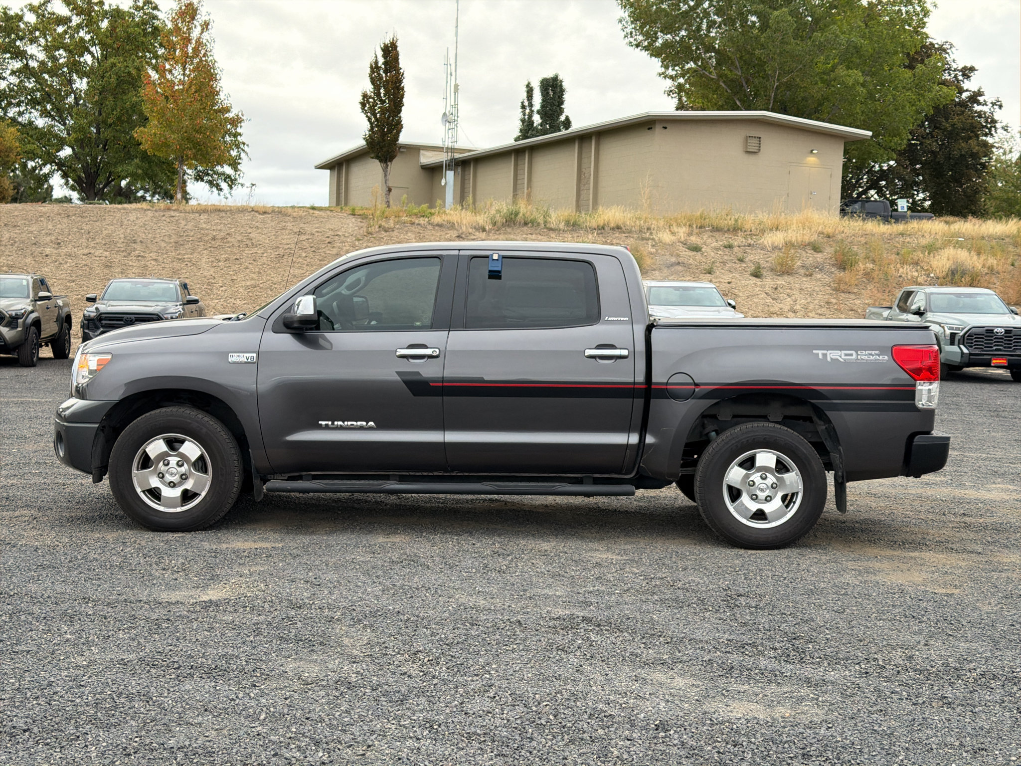 Used 2012 Toyota Tundra Limited w/ Memory Pkg RWD image 4