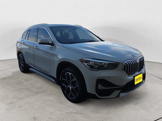 Used 2021 BMW X1 xDrive28i w/ Convenience Package AWD/4WD image 3