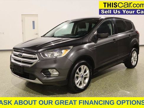 Used 2017 Ford Escape SE FWD image 4
