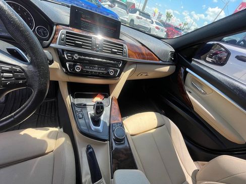 Used 2018 BMW 330i xDrive Sedan w/ Convenience Package AWD/4WD image 17