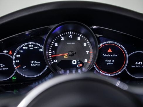 Used 2023 Porsche Cayenne image 29