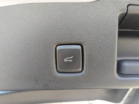 Used 2020 Ford Escape SEL image 14