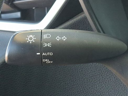 Certified 2023 Toyota Corolla LE image 25