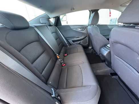 Used 2023 Chevrolet Malibu LS FWD image 23