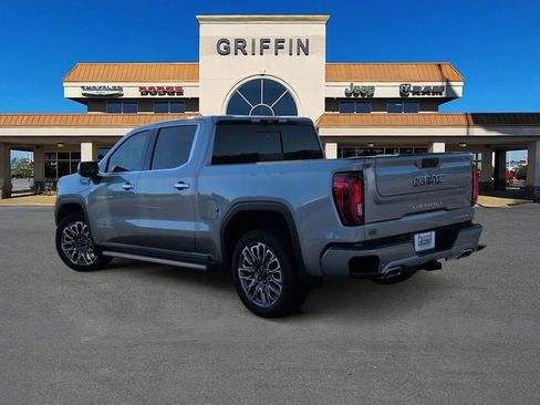 Used 2024 GMC Sierra 1500 Denali Ultimate AWD/4WD image 9
