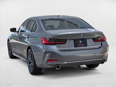 Used 2025 BMW 330i Sedan w/ Convenience Package image 7