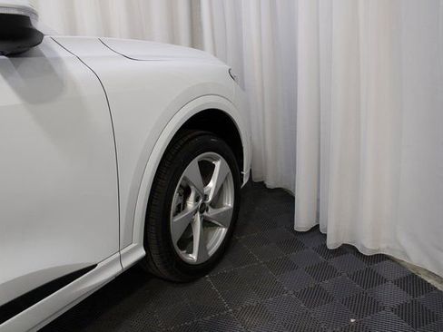 New 2025 Audi Q5 Premium Plus image 27