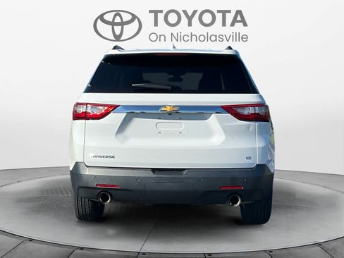 Used 2019 Chevrolet Traverse LT FWD image 4