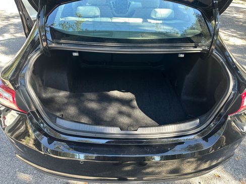 Used 2024 Chevrolet Malibu LT image 24