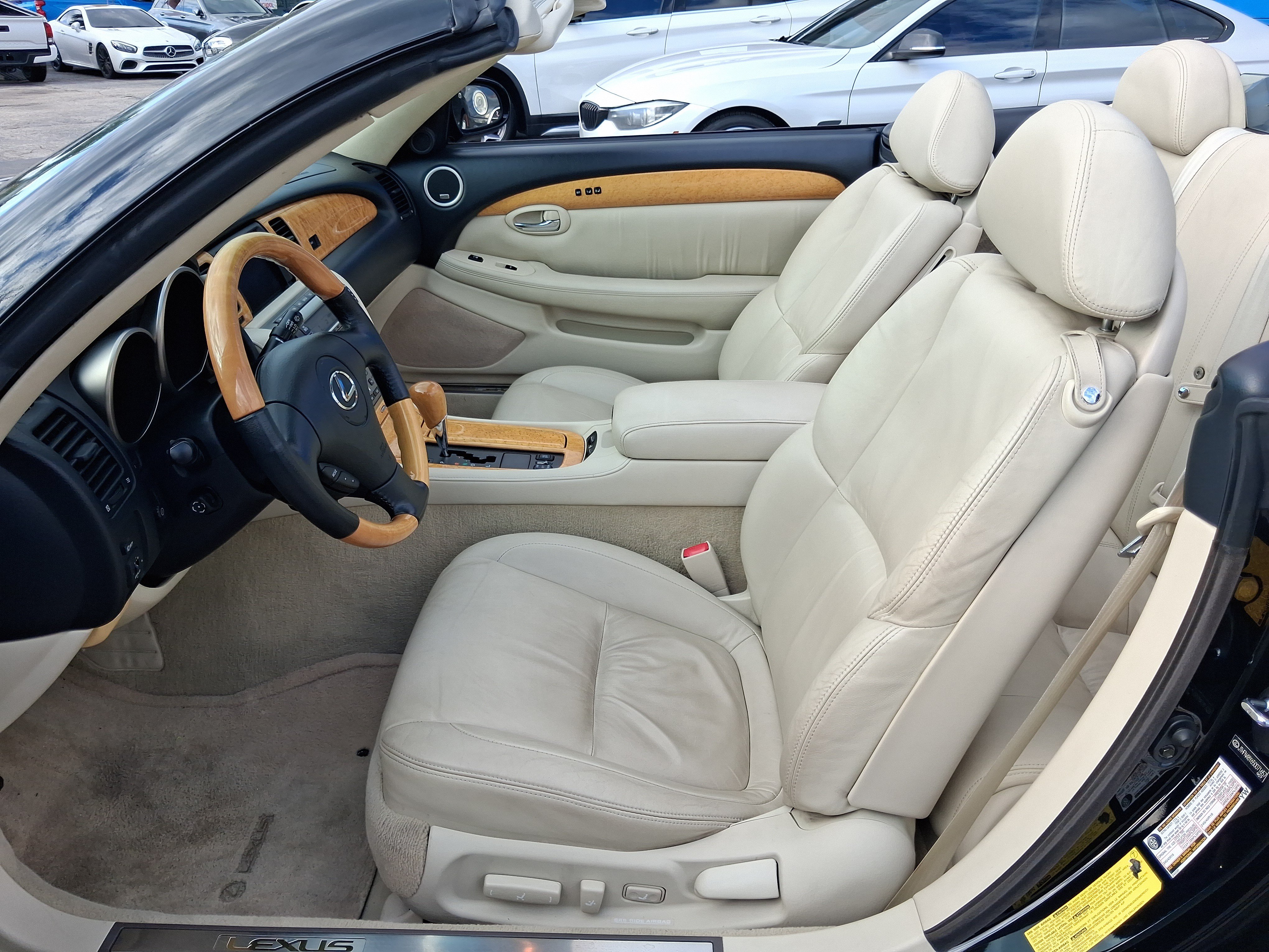 Used 2005 Lexus SC 430 Convertible RWD image 10