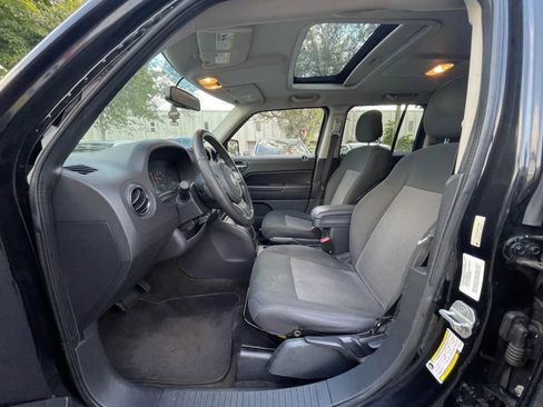 Used 2013 Jeep Patriot Latitude w/ Sun/Sound Group image 26