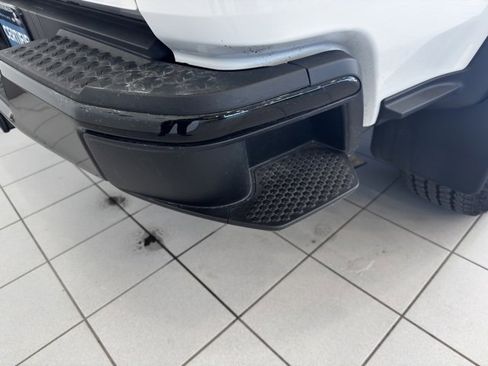 Certified 2024 Chevrolet Colorado Trail Boss w/ Advanced Trailering Package image 35