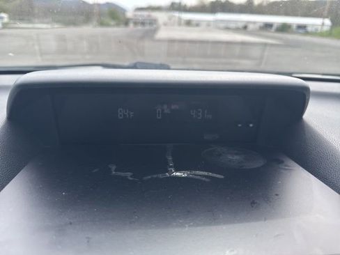 Used 2019 Subaru Crosstrek 2.0i AWD/4WD image 16
