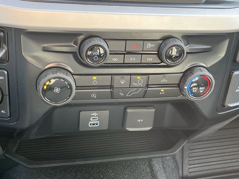 New 2025 Ford F550 4x4 Regular Cab Super Duty image 16