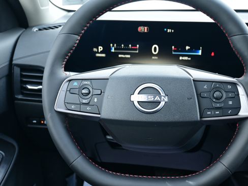 New 2026 Nissan Sentra SR image 15