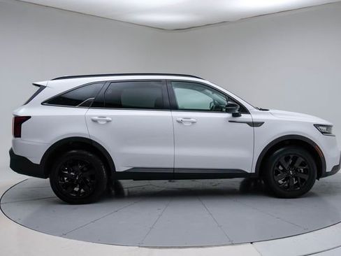 Used 2021 Kia Sorento S w/ Panoramic Sunroof Package image 7