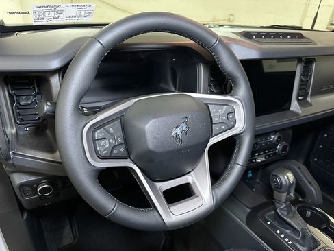 New 2025 Ford Bronco Badlands image 20