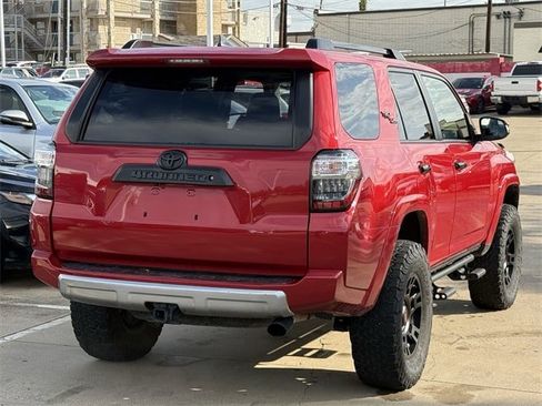 Used 2019 Toyota 4Runner TRD Off-Road Premium image 4