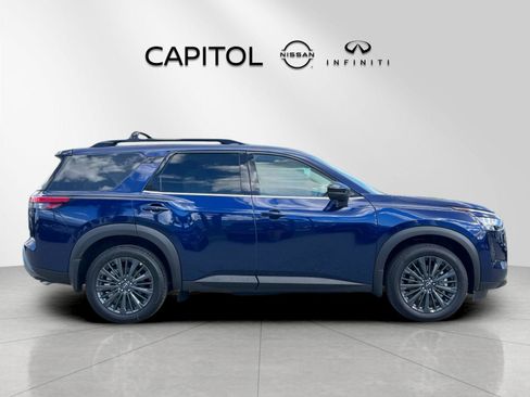 New 2026 Nissan Pathfinder SL image 6