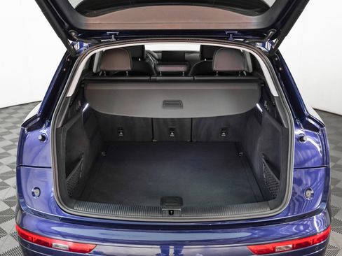 Used 2023 Audi Q5 2.0T Premium w/ Convenience Package image 11