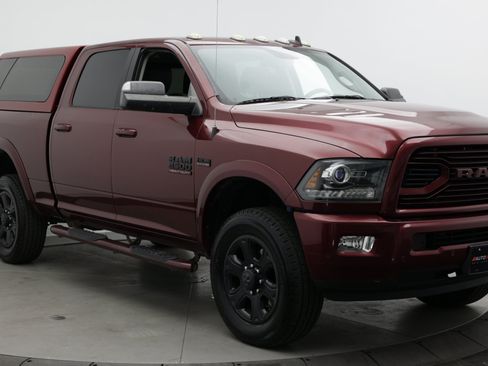 Used 2018 RAM 2500 Laramie w/ Sport Appearance Group AWD/4WD image 3