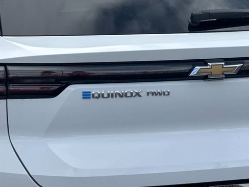 New 2026 Chevrolet Equinox EV LT image 28