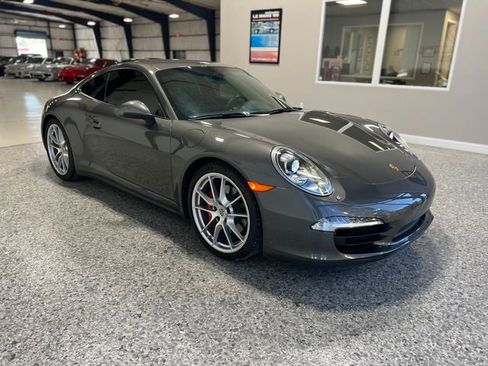 Used 2013 Porsche 911 Carrera 4S image 9