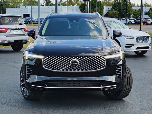 New 2026 Volvo XC90 B6 Plus w/ Protection Package Premier image 38