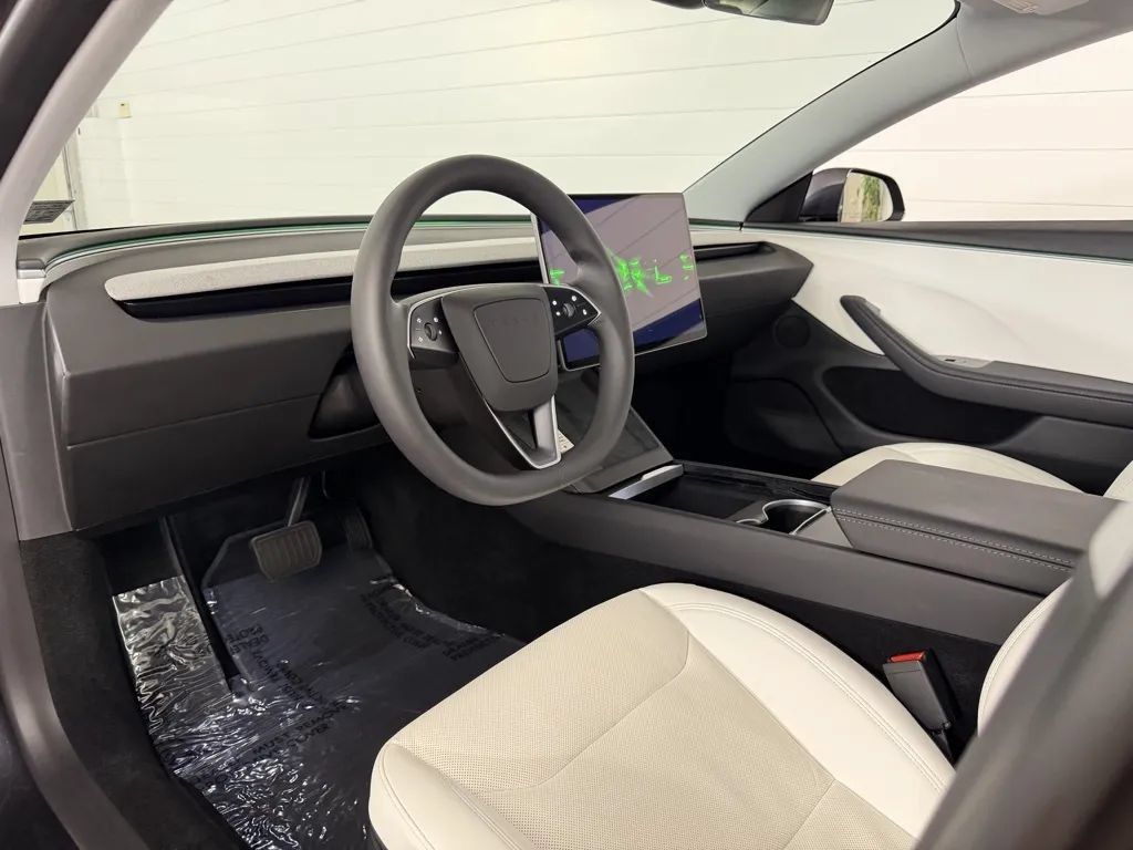 Used 2025 Tesla Model 3 Long Range AWD/4WD image 11