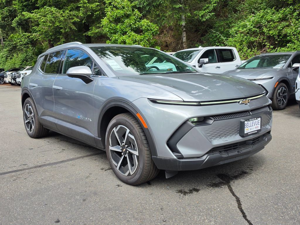 New 2026 Chevrolet Equinox EV LT AWD/4WD image 7