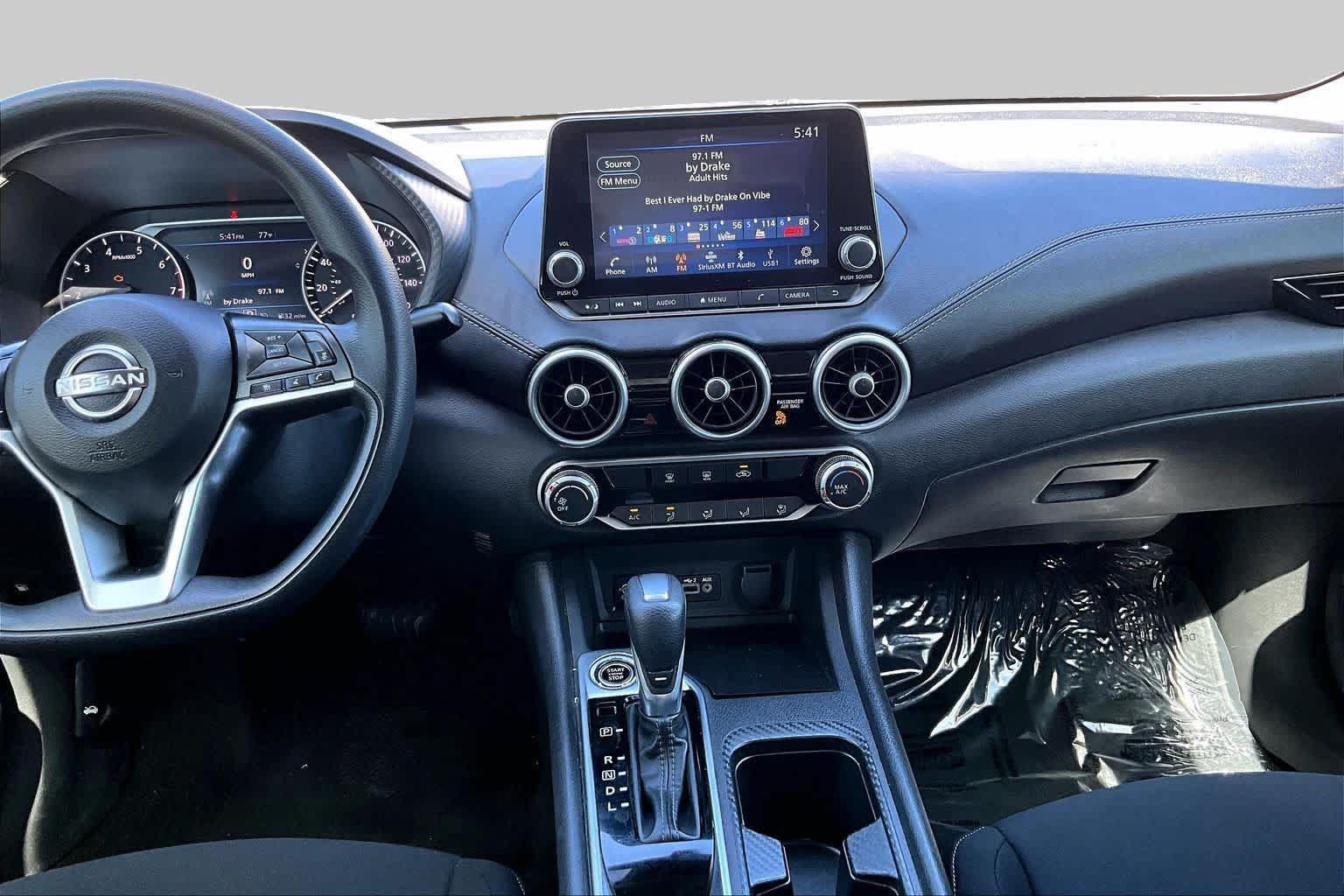 Used 2024 Nissan Sentra SV FWD image 7